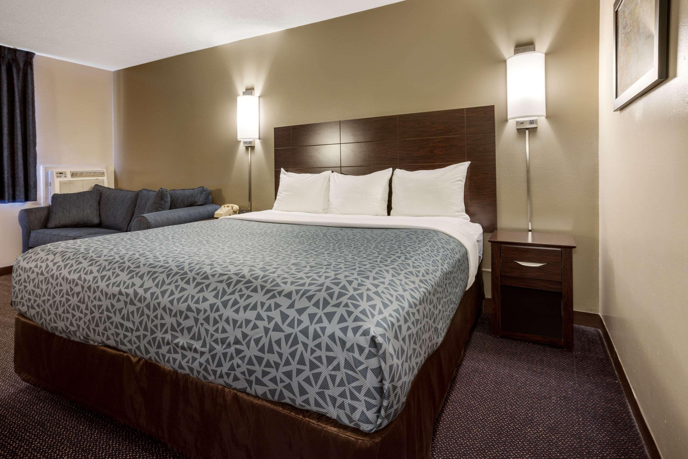 Econo Lodge Darien Lakes Corfu Buitenkant foto