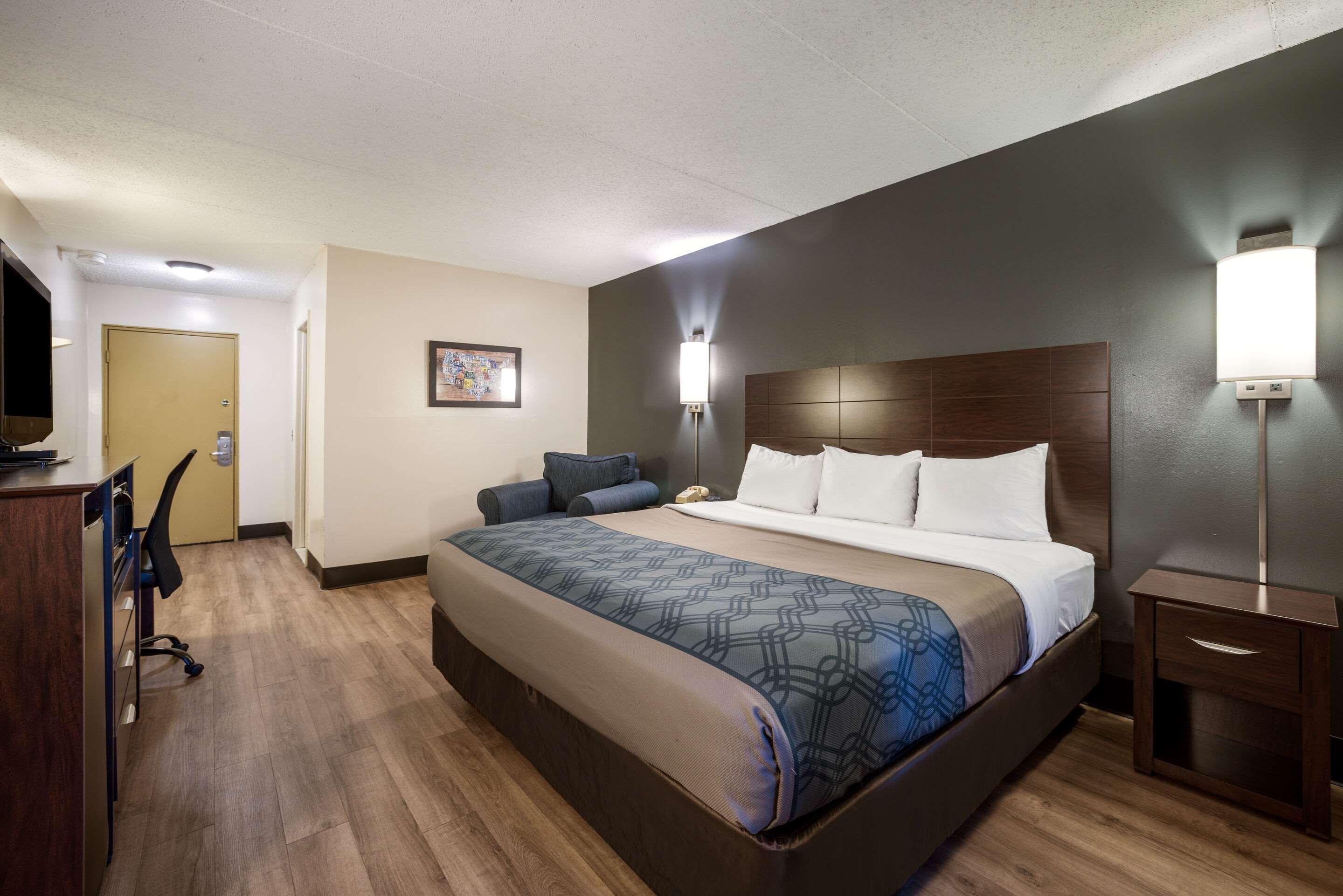 Econo Lodge Darien Lakes Corfu Buitenkant foto